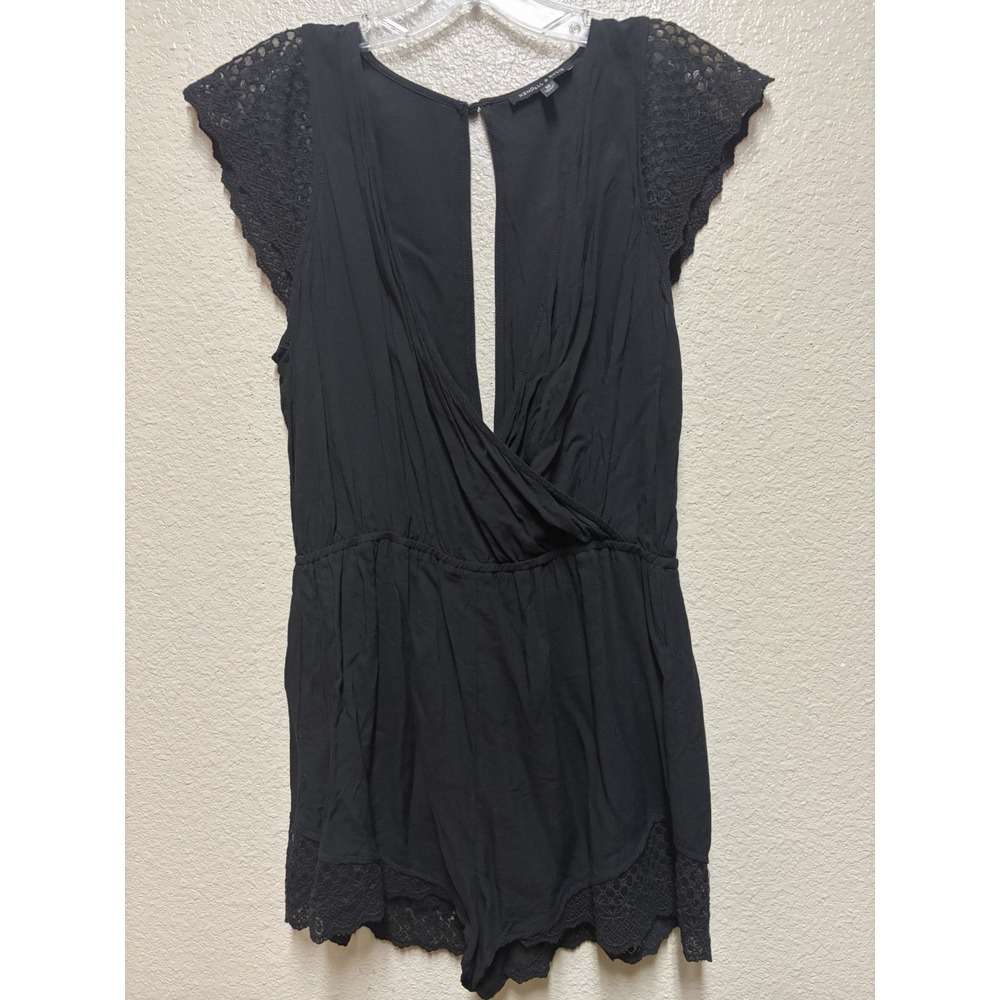 Kendall & Kylie Black Lace V-Neck Sleeveless Button Romper Size M BC16708215